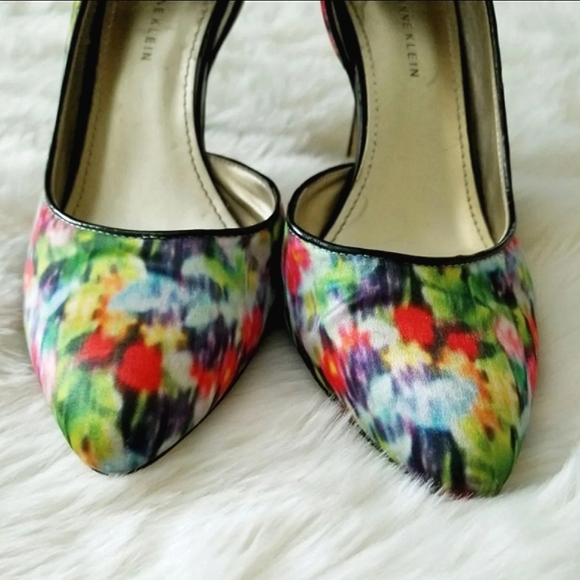 Anne Klein D'orsay Heels - Picture 2 of 8